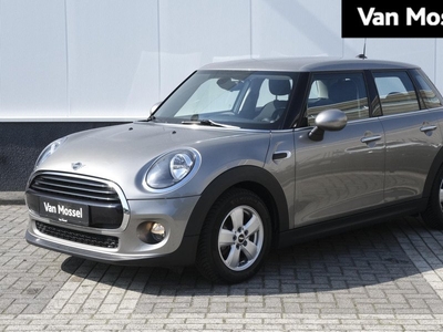 Mini Cooper 1.5 Business Edition | All-season banden | Parkeersensoren | Navigatie | Airco | Cruise control