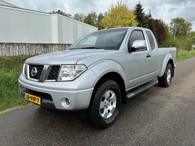 Nissan Navara 2.5 dCi XE / 4x4 / 4WD / AIRCO ECC