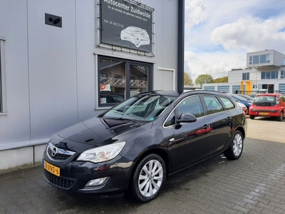 Opel Astra Sports Tourer 1.4 Cosmo clima cruise navi half leer