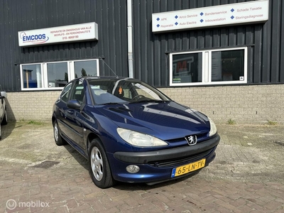 Peugeot 206 1.6-16V Gentry Premium * Arco * 4X Elekt ramen * 5 deurs