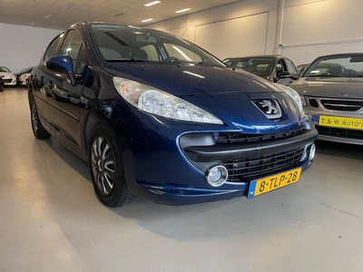 Peugeot 207 1.4-16V X-line automaat