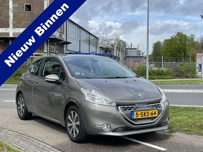 Peugeot 208 1.4 e-HDi Active | AUTOMAAT | NAVIGATIE