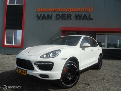 Porsche Cayenne 4.8 Turbo/