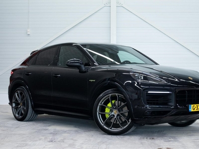 Porsche Cayenne Coupé 3.0 E-Hybrid | Lichtgewicht sportpakket | Carbon | Nieuwstaat |