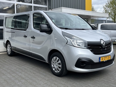 Renault Trafic Passenger 9-persoons 1.6 dCi Grand Authentique Energy BTW / BPM vrij marge Lengte 2 Airco Cruise control Navigatie PDC 2e eigenaar Combi Kombi Passenger Groepsvervoer Taxi Personenbus