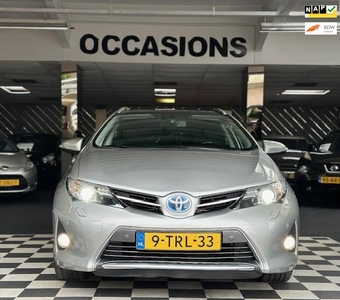 Toyota Auris Touring Sports 1.8 Hybrid Camera PDC Stoelverw Panodak Navi