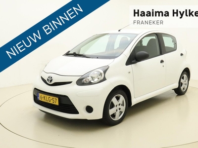 Toyota Aygo 1.0 VVT-i Access 5 Deurs 68pk | Lichtmetalen Velgen | Radio CD | Zuinig | ABS | Stuurbekrachtiging