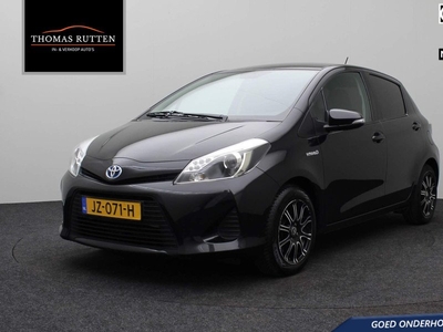 Toyota Yaris 1.5 Full Hybrid Aspiration 2012 | Goed Onderhouden | Airco | Navigatie | Trekhaak | Lichtmetalen Velgen | Stuurbediening | Climate Control | Boekjes | 2 Sleutels