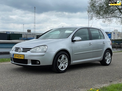 Volkswagen Golf 1.6 FSI Trendline | 129.000 Km NAP | Clima |