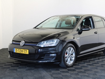 Volkswagen Golf 1.6 TDI Highline BlueMotion |Org NL|Navi|Stoelverwarming|