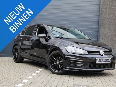 Volkswagen Golf 7.5 R-Line | 2x R-Line | Apple Carplay | Stoelverwarming | Cruisecontrol | Deep black pearl