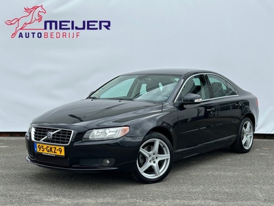 Volvo S80 2.4 D5 Clima |Cruise | Sportvelgen | Nieuwe Distributieriem | Trekhaak | Youngtimer | Automaat !!