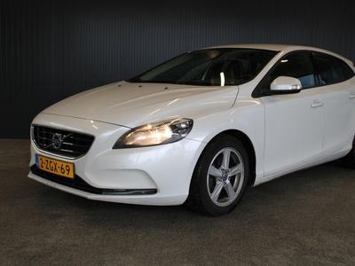 Volvo V40 1.6 D2 Momentum | Climate | Cruise | Navi | PDC |