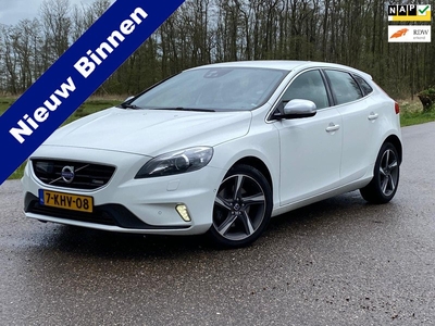 Volvo V40 1.6 T3 R-Design 5DRS CAMERA LEDER-INT NAVI LED NAP GOED ONDERHOUDEN