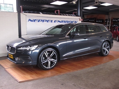 Volvo V60 2.0 D3 Momentum