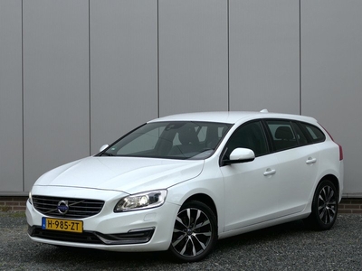 Volvo V60 T3 Polar+ Dynamic 12 MND garantie Navi / Sportstoelen / Achteruitrijcamera / Xenon