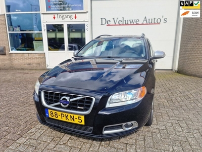 Volvo V70 2.0T R-Edition / LEDER / NAVI / NL-AUTO / NAP