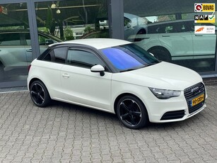 Audi A1 1.2 TFSI Connect LM 17 NAVI Nieuwe Turbo