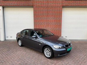 BMW 3-serie 318i LEER/CLIMATE/6-BAK/SPORTV/APK/NAP/NW KETTING!