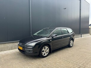 Ford Focus Wagon 1.6-16V First Edition NIEUWE APK