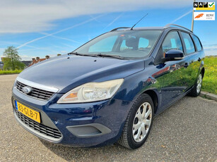 Ford Focus Wagon 1.6 Trend/2 e eigenaar/nap/apk9-6-2025/airco/trekhaak/inruil mog !!!