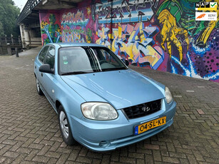 Hyundai Accent 1.3i Active Young automaat airco stuurbekrachtiging elektrische pakket 208dkm n.a.p zeer leuke frisse auto