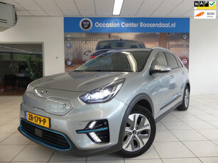 Kia E-Niro ExecutiveLine 64 kWh Navi Stoelverwarming/Koeling Camera LED LMV Leer NAP! 1e Eigenaar