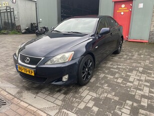 Lexus IS 220d Executive 3.2:1