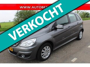 Mercedes-Benz B-klasse 160 // NAVI / LMV / CRUISE /