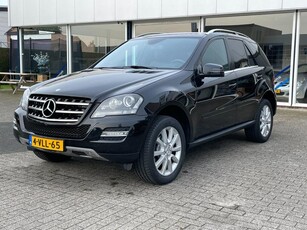 Mercedes-Benz M-klasse 300 CDI V6 GRIJS KENTEKEN / TREKHAAK