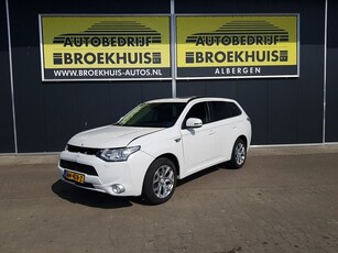 Mitsubishi Outlander 2.0 PHEV Intense + (bj 2015)