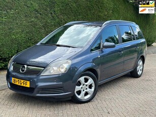 Opel Zafira 1.8 Cosmo /NAVIGATIE/PDC/DISTR VV/RIJDTGOED!/