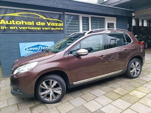 Peugeot 2008 1.6 VTi Féline trekhaak