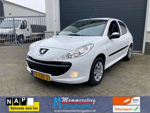 Peugeot 206+ 1,4i 5Drs 97000 Km 1e Eig (bj 2009)