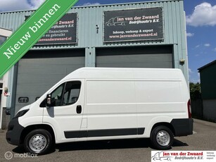 Peugeot Boxer 330 2.2 HDI L2H1 XT Trekhaak 3 zitplaatsen