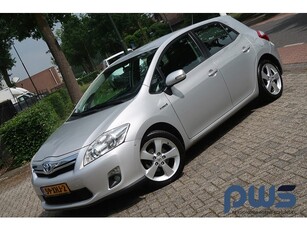 Toyota Auris 1.8 Full Hybrid Dynamic Clima / LMV / PDC /