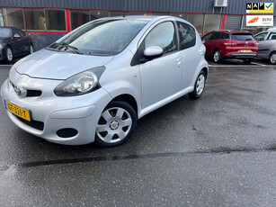 Toyota Aygo 1.0-12V Access / NWE APK / AIRCO / ST BEKR /