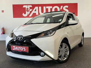 Toyota Aygo 1.0 VVT-i x-wave CABRIO, NAVIGATIE/CAMERA, ECC AIRCO, CRUISE