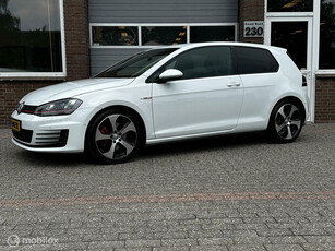 Volkswagen Golf 2.0 GTI NAVIGATIE/CAMERA/STOEL.VW/DYNAUDIO