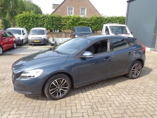 Volvo V40 1.5 T2 Polar+ automaat, ECC, Navi, Cruise, LMV