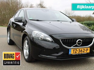 VOLVO V40 2.0 T2 122pk Momentum airco/cruise/navi/PDC/stoelverw.