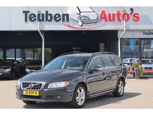 Volvo V70 2.0 Summum Voorstoelen en achterbank verwarmbaar