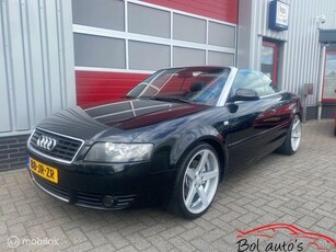 Audi A4 Cabriolet 2.4 V6 nieuwe apk!