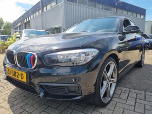 BMW 1-serie 116i Essential 5 Deurs Airco