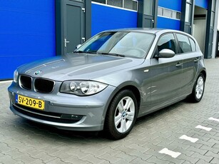 BMW 1-Serie 118i High executive 4 Deurs Clima Automaat