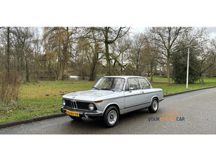 BMW 2002 2002 33 jaar van ex BMW dealer.