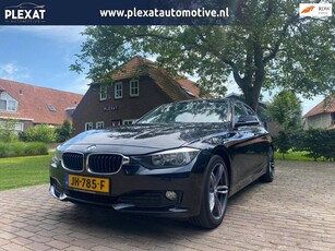 BMW 3-serie 318d Executive Navigatie Sportvelgen