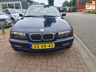 BMW 3-serie 323i Automaat Bj .1999 Kmst.298734 met Apk tot