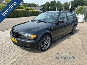 BMW 3 Serie Touring 318i Executive (bj 2002, automaat)