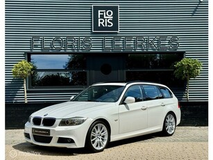 BMW 3-serie Touring 318i M Sport Zwart Leer Panodak